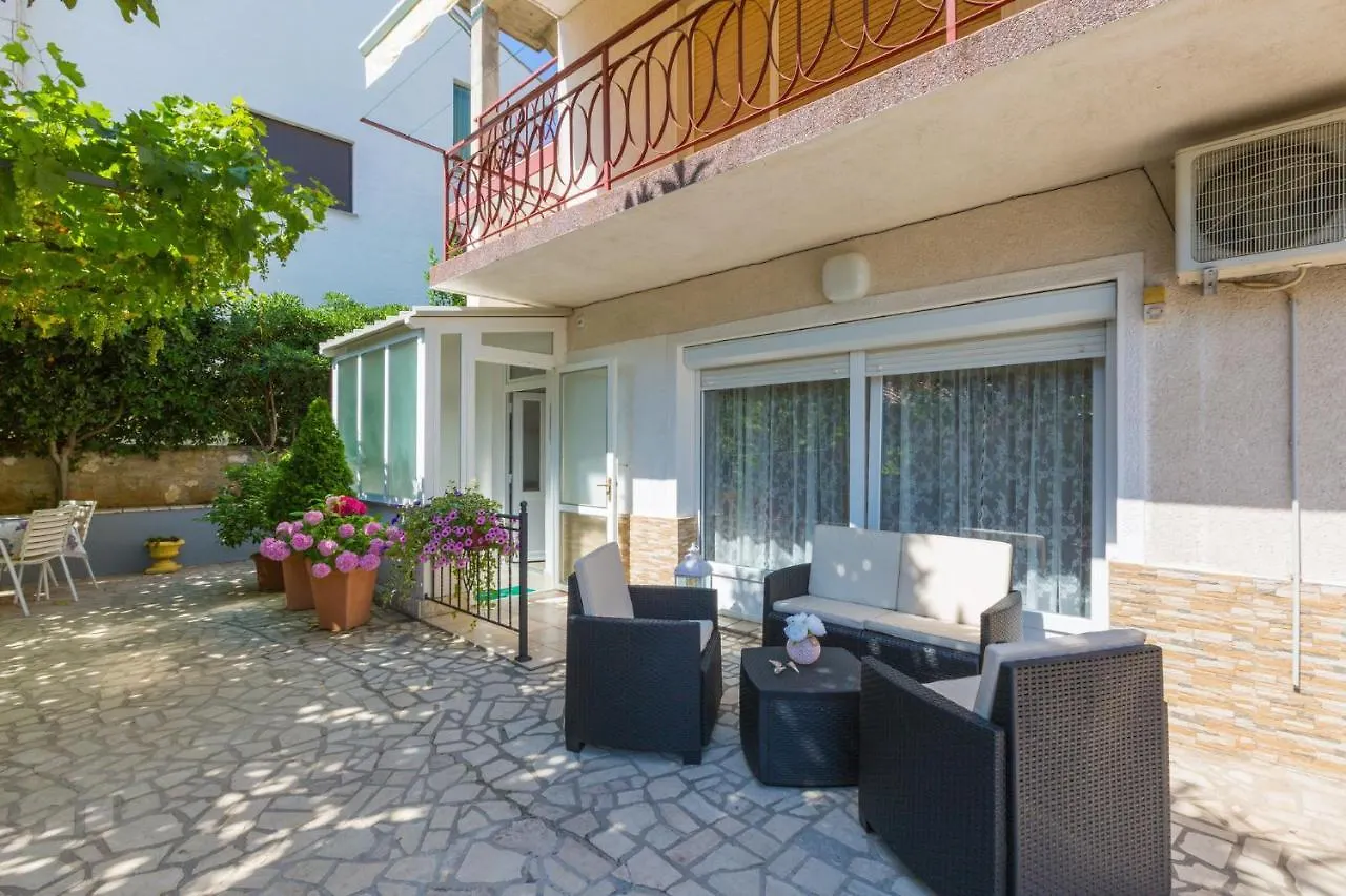 Dobrila Apartment Crikvenica 0*,