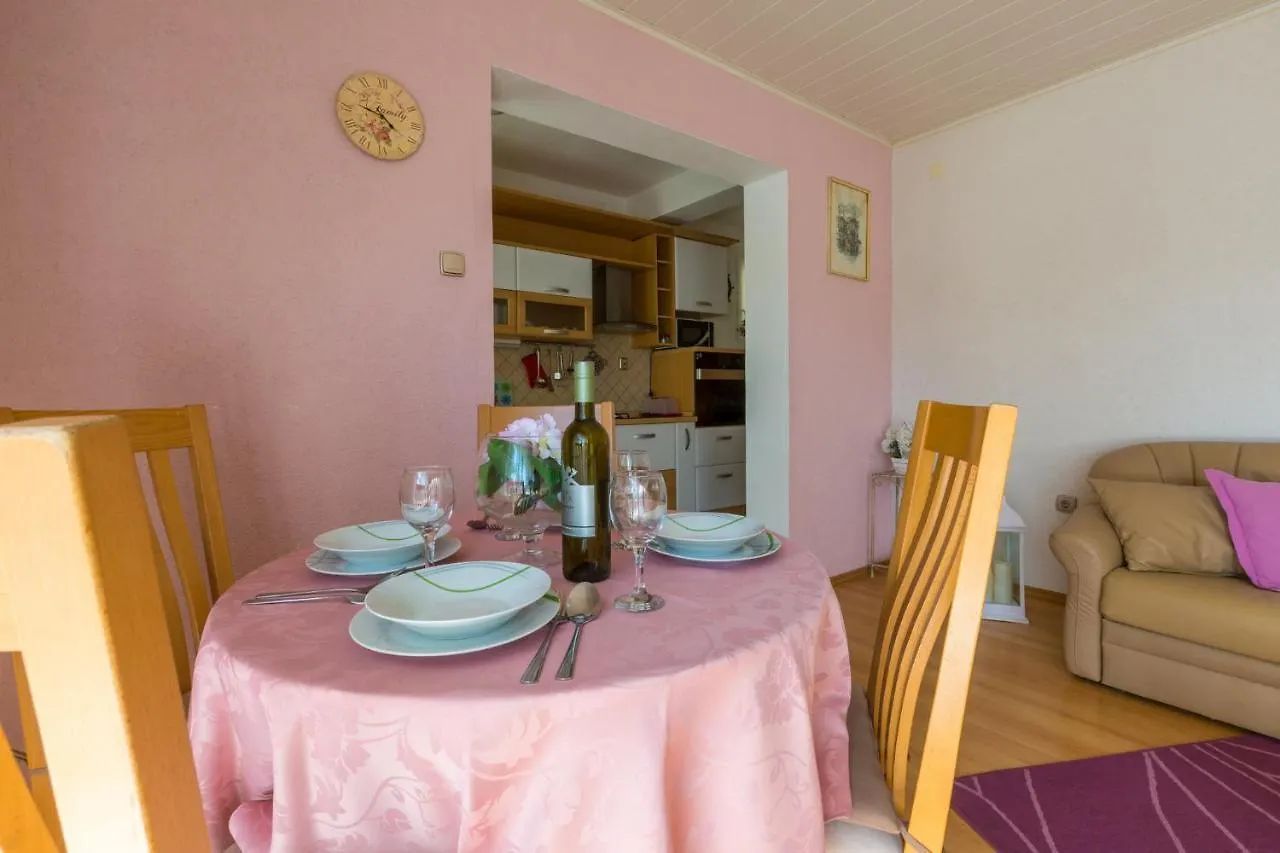 Dobrila Apartment Crikvenica