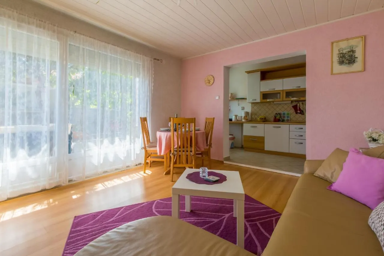 Dobrila Apartment Crikvenica