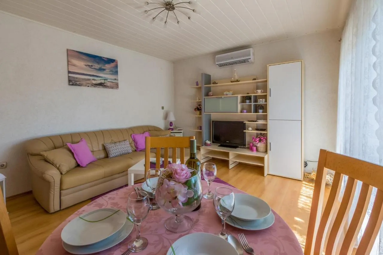 Dobrila Apartment Crikvenica Croatia